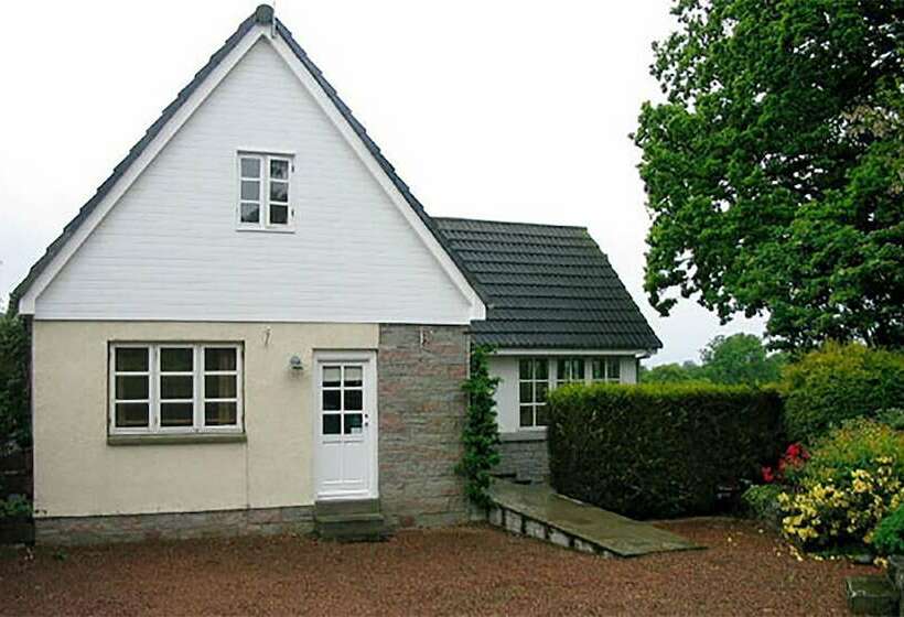 تختخواب و صبحانه Westacre Lodge Self Catering Chalet