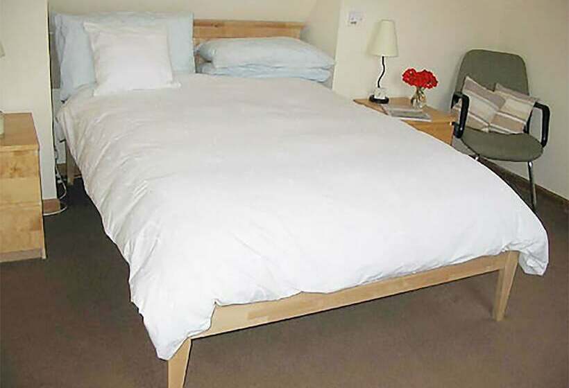 تختخواب و صبحانه Westacre Lodge Self Catering Chalet