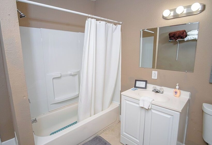 Big Studio Near Downtown With All Amenities