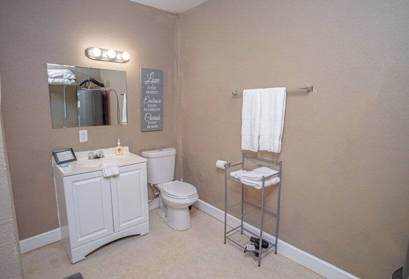 Big Studio Near Downtown With All Amenities