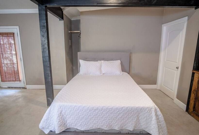 Big Studio Near Downtown With All Amenities