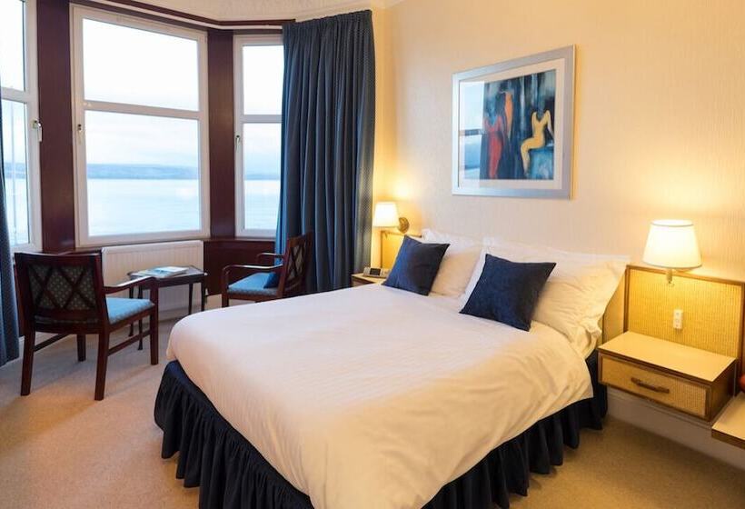 بنسيون Cedars Guest House