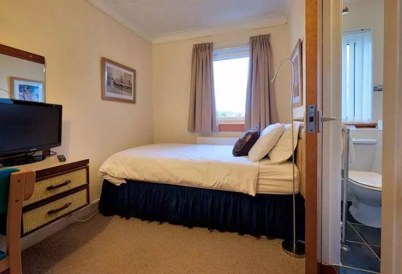 Majatalo Cedars Guest House