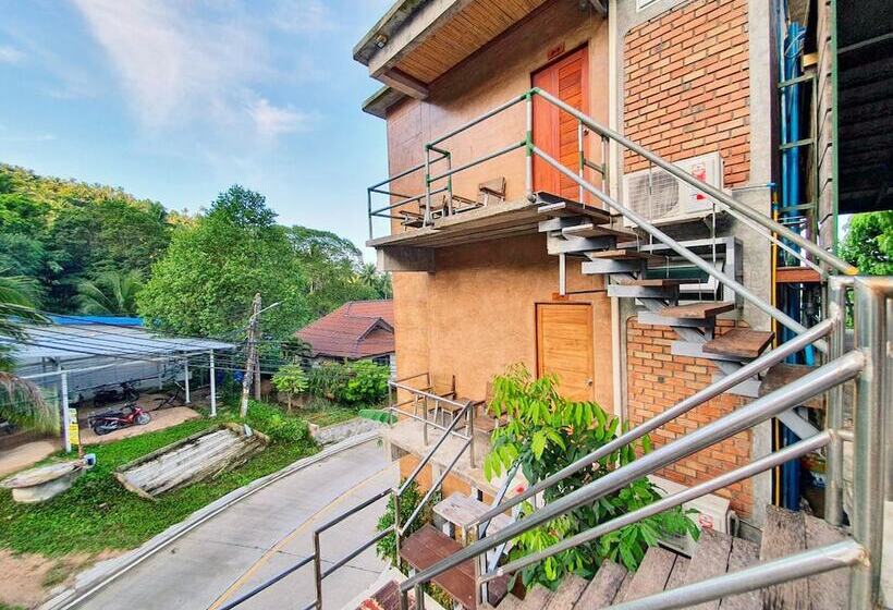 Pensió Life Kohtao Resort