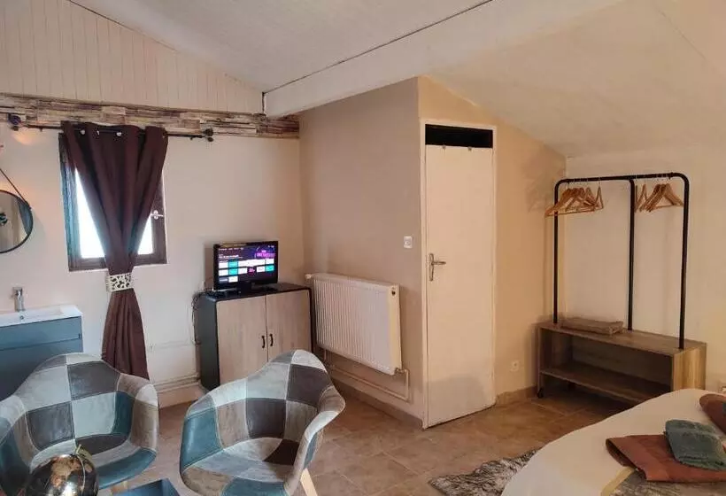ベッドアンドブレックファースト õ 2040 Chambre Marmotte