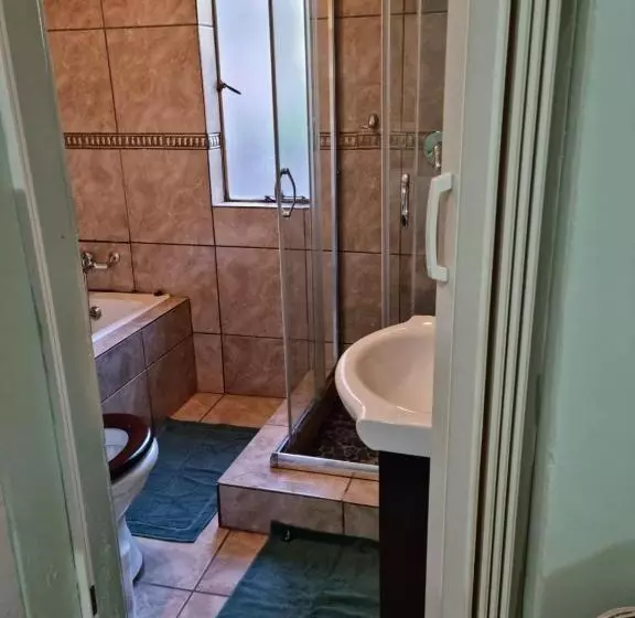 Aamiaismajoitus (B&B) Victorian Villa Westdene Benoni