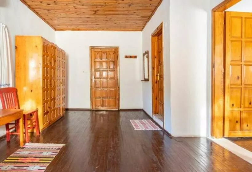 Hotelli Dalyan Holiday