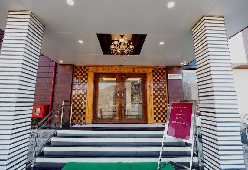 בית מלון כפרי Regenta Resort Madhuganga Ukhimath