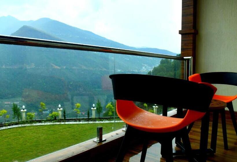 בית מלון כפרי Regenta Resort Madhuganga Ukhimath