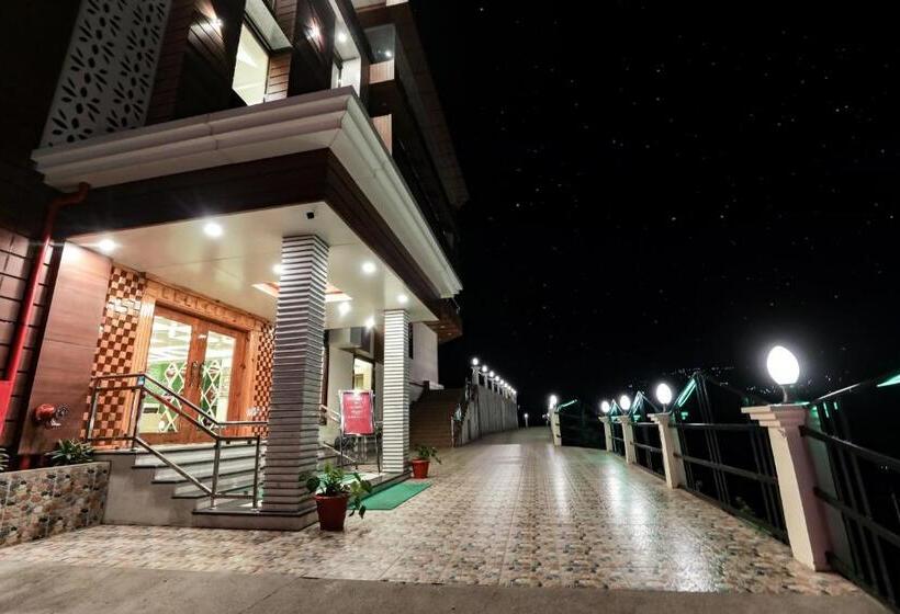 בית מלון כפרי Regenta Resort Madhuganga Ukhimath