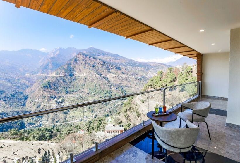 בית מלון כפרי Regenta Resort Madhuganga Ukhimath