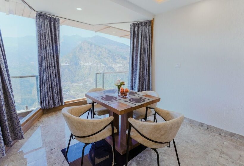 בית מלון כפרי Regenta Resort Madhuganga Ukhimath