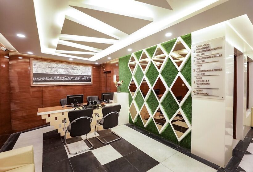 בית מלון כפרי Regenta Resort Madhuganga Ukhimath