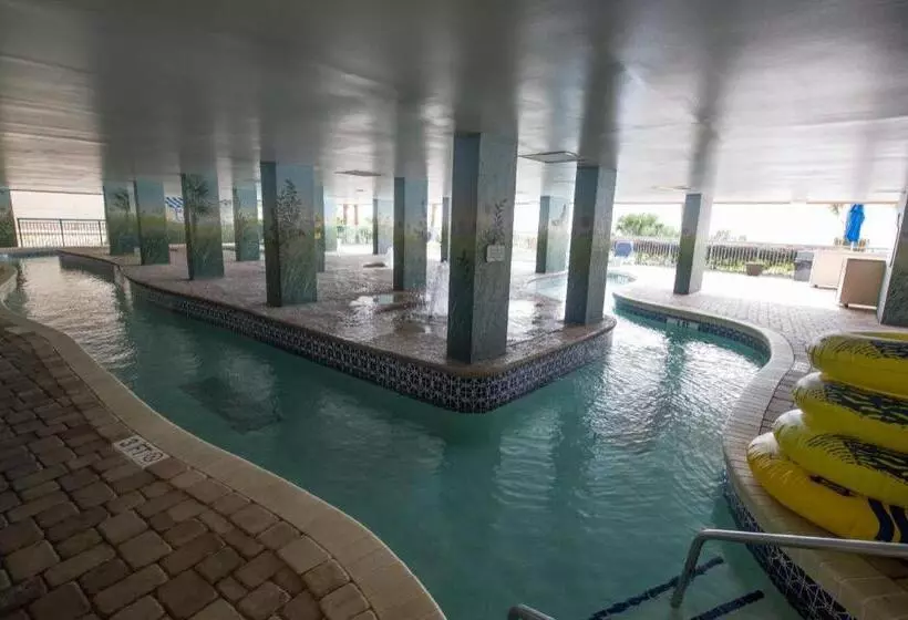 هتل Sand Castle Resort By Patton Hospitality