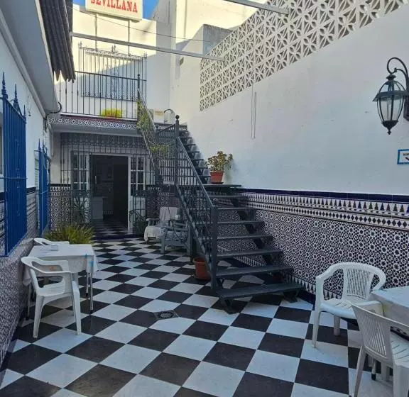 Majatalo Hostal Sevillana Costa