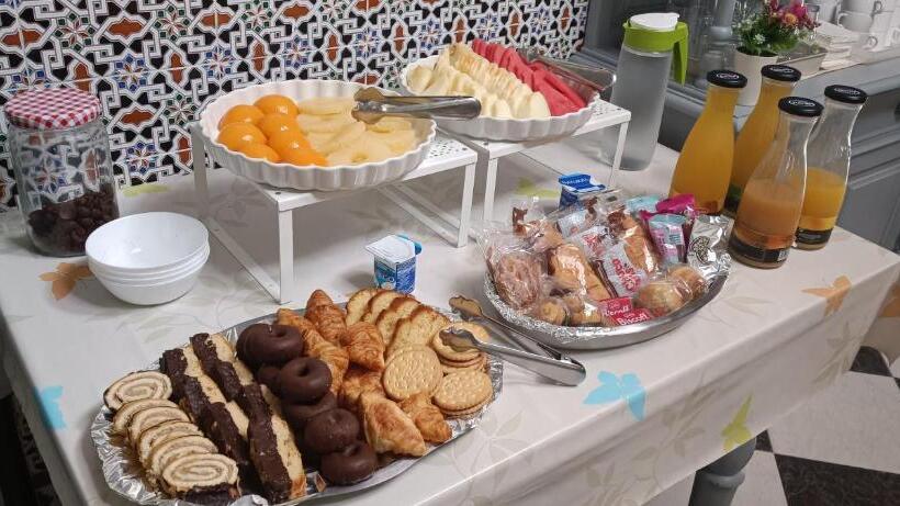 פנסיון Hostal Sevillana Costa