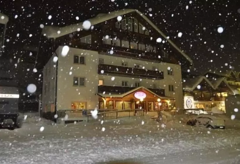 Hotel Albergo Sciatori
