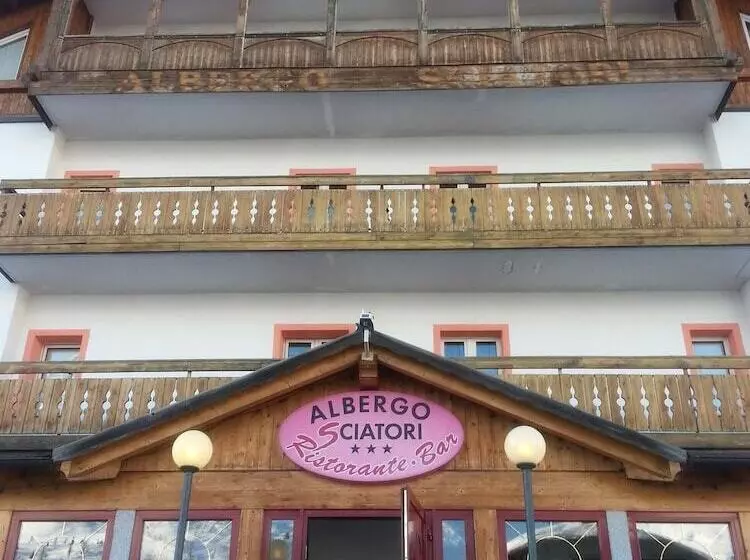 Hotel Albergo Sciatori