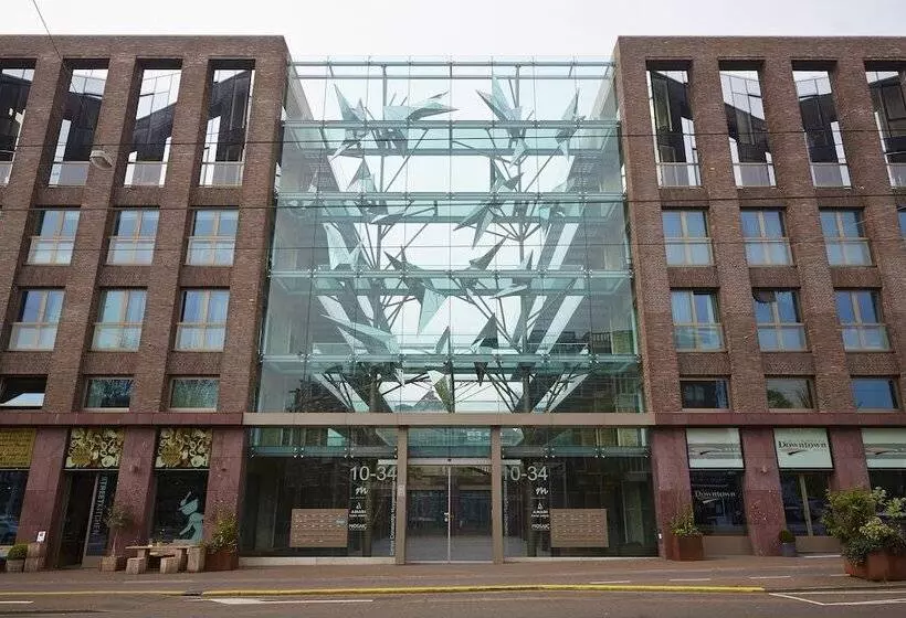 Отель Amadi Park