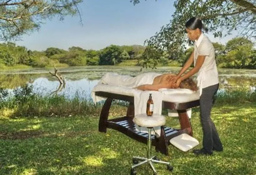 ホテル Bonamanzi Game Reserve