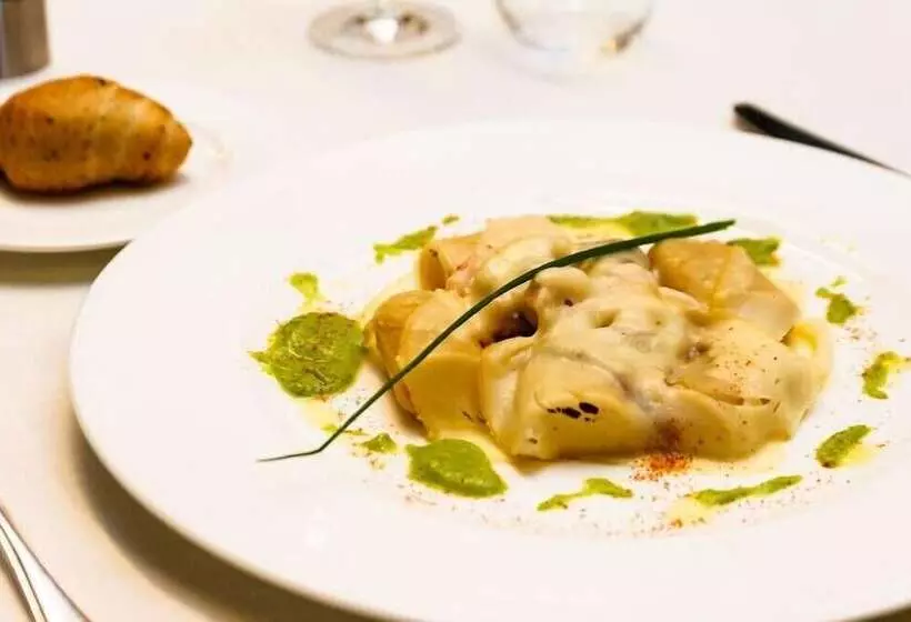 هتل Cala Del Porto