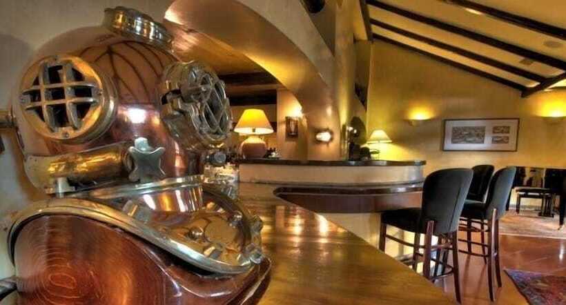 Отель Cala Del Porto