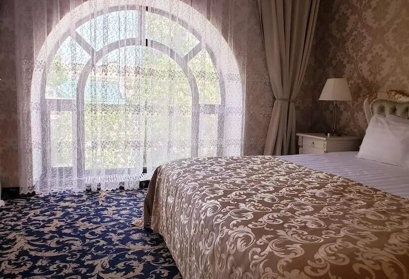 Boutique Hotel California