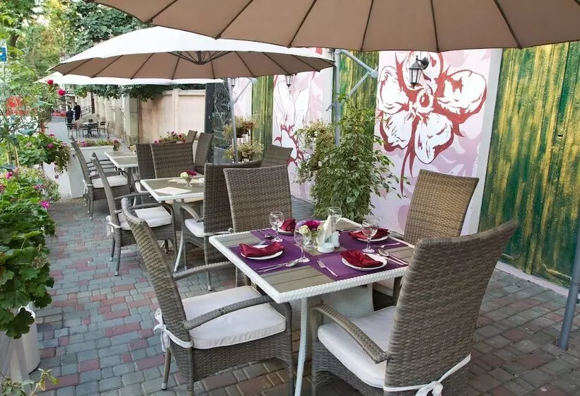 Boutique Hotel California