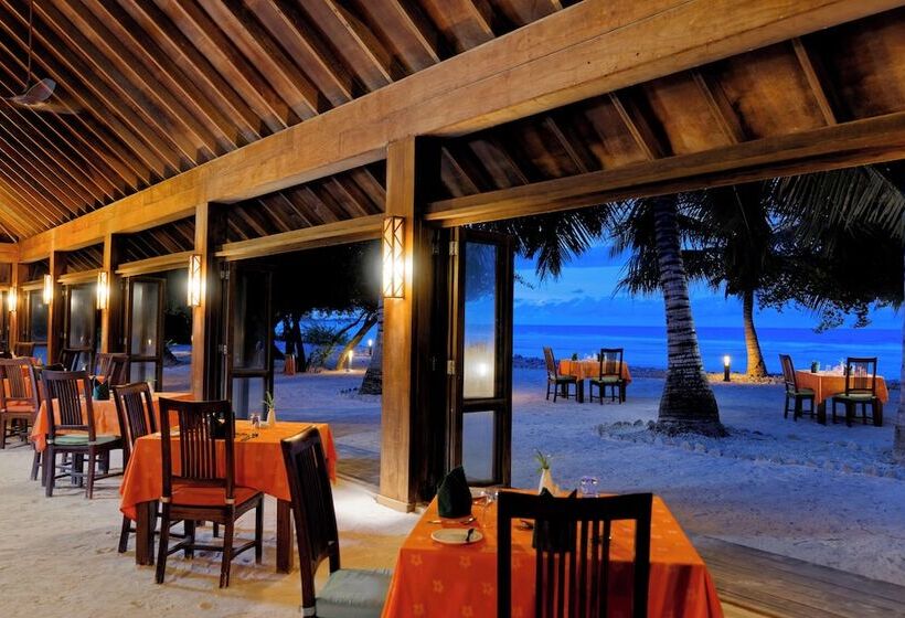 هتل Canareef Resort Maldives