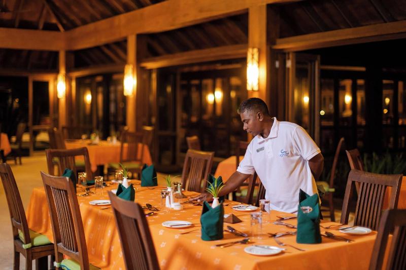 هتل Canareef Resort Maldives