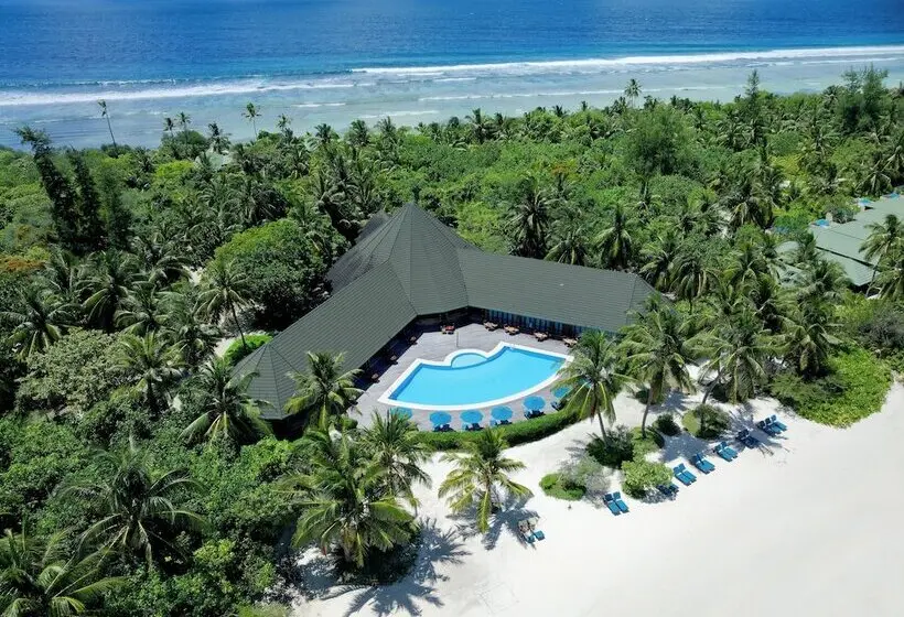 هتل Canareef Resort Maldives