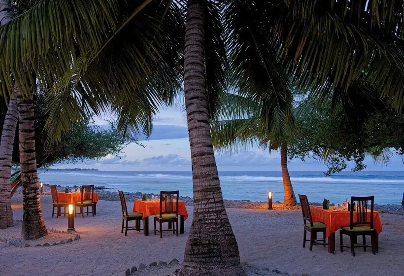 هتل Canareef Resort Maldives