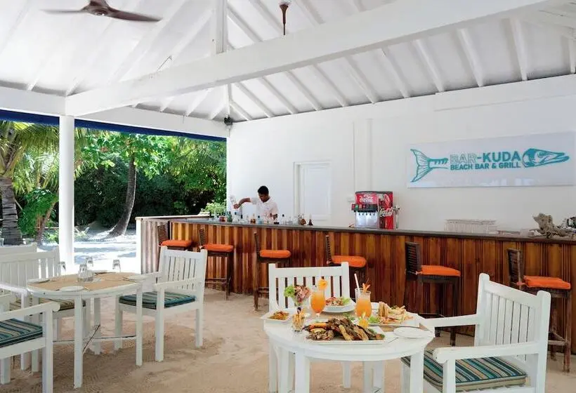 هتل Canareef Resort Maldives