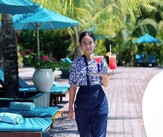 هتل Canareef Resort Maldives
