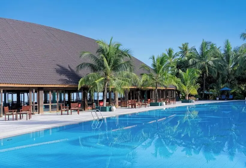 هتل Canareef Resort Maldives