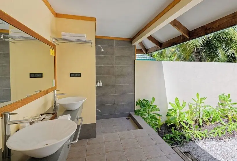 هتل Canareef Resort Maldives