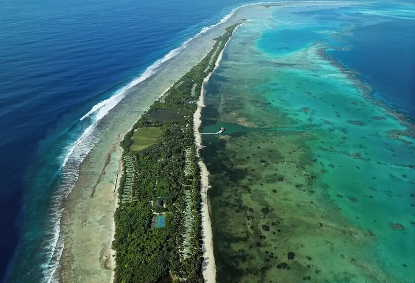 هتل Canareef Resort Maldives