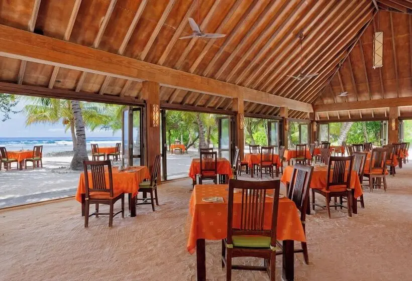 هتل Canareef Resort Maldives