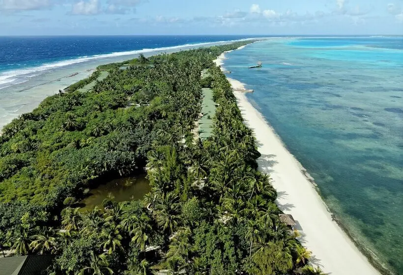 هتل Canareef Resort Maldives