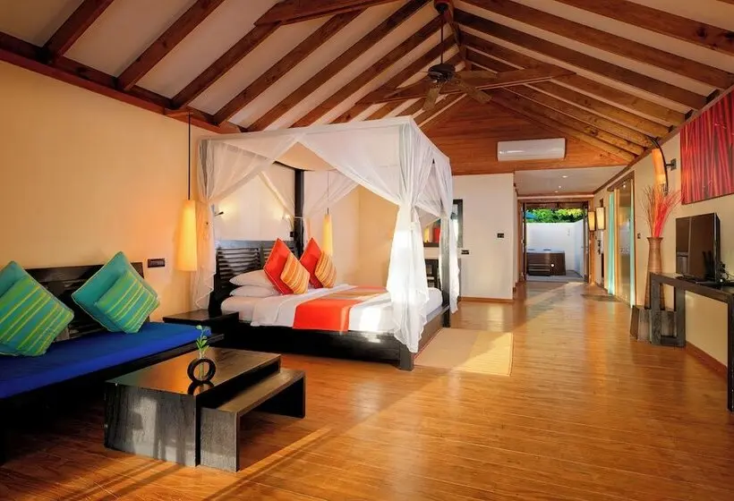 هتل Canareef Resort Maldives