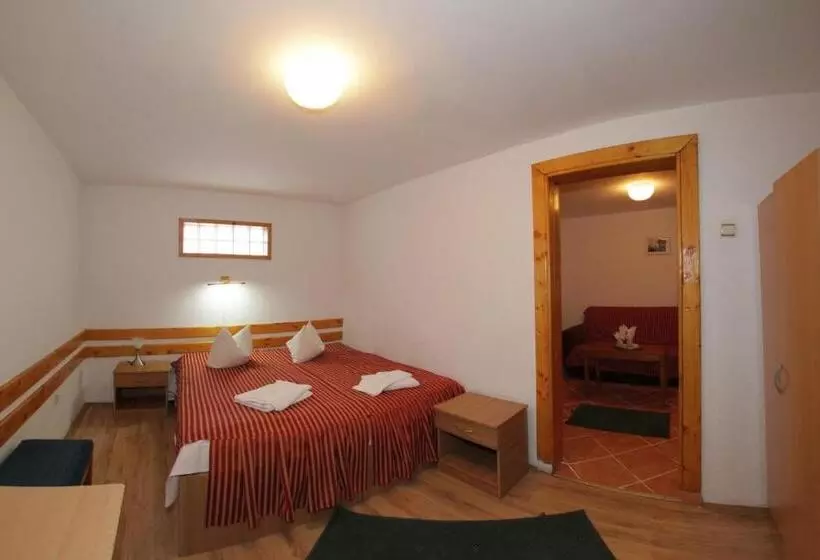 هتل Cazare Casa Cristina