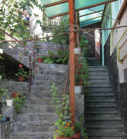 Отель Cazare Casa Cristina