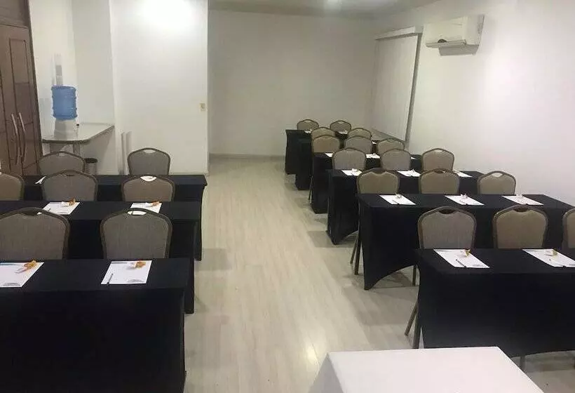 هتل Champagnat Praia