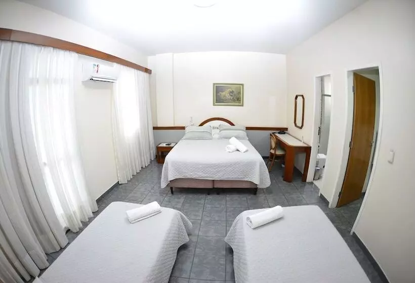 هتل Champagnat Praia