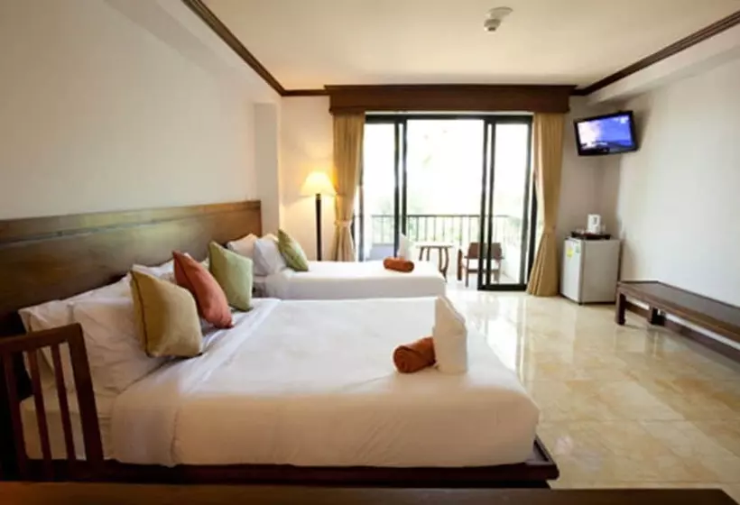 Hotel Astrococo Beach Resort By Coconut Beach