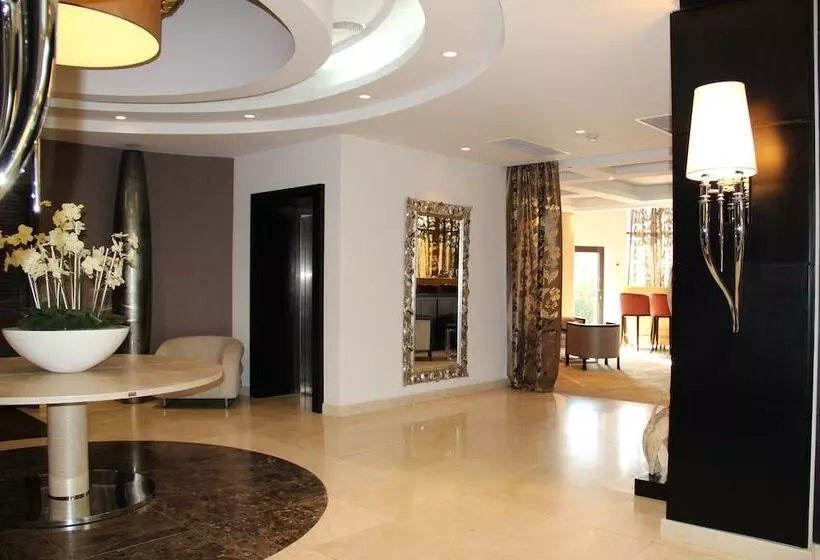 هتل Donatello Boutique