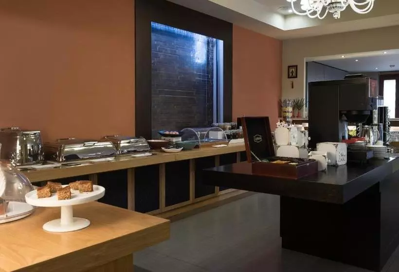 Отель Lagadia 4 Seasons