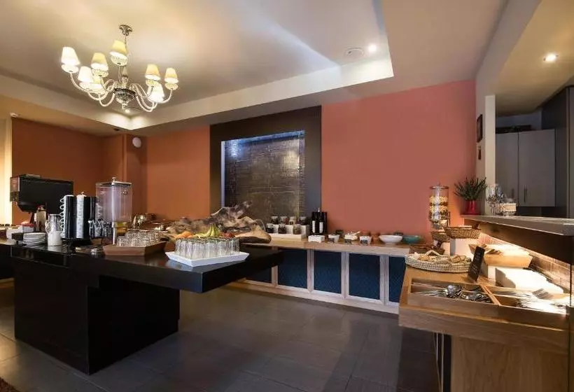 Отель Lagadia 4 Seasons