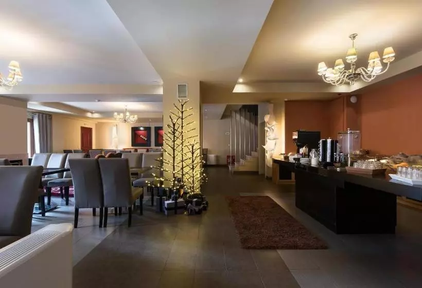 Отель Lagadia 4 Seasons