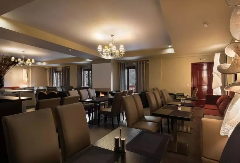 Отель Lagadia 4 Seasons